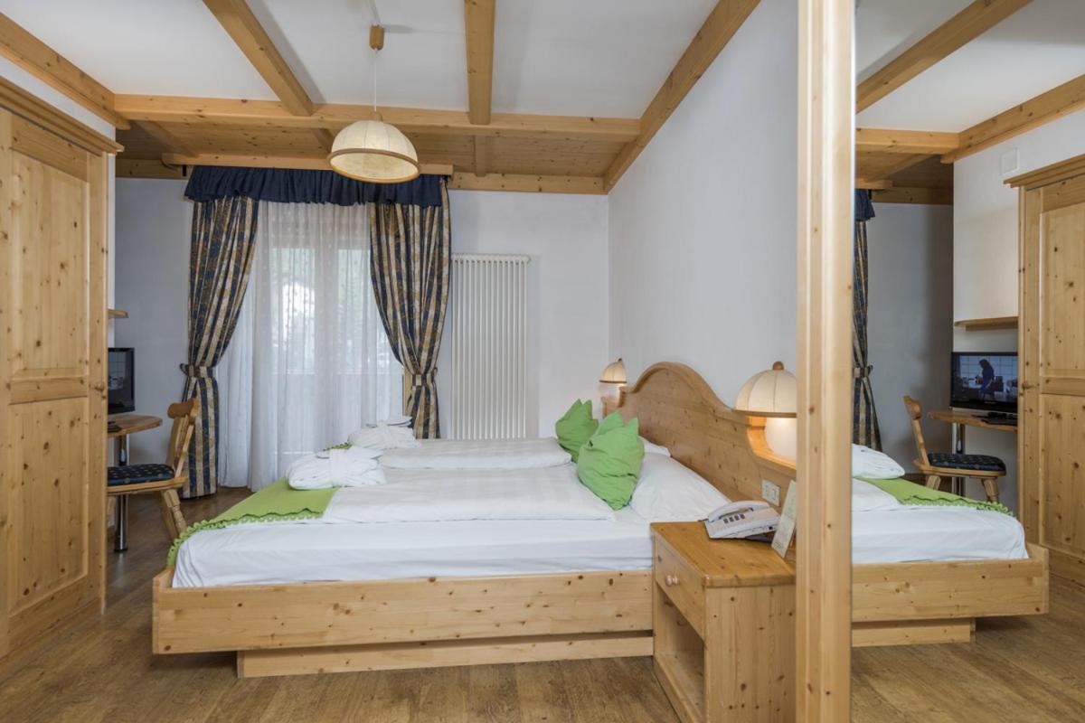 Hotel B&B Andreas Canazei Kültér fotó