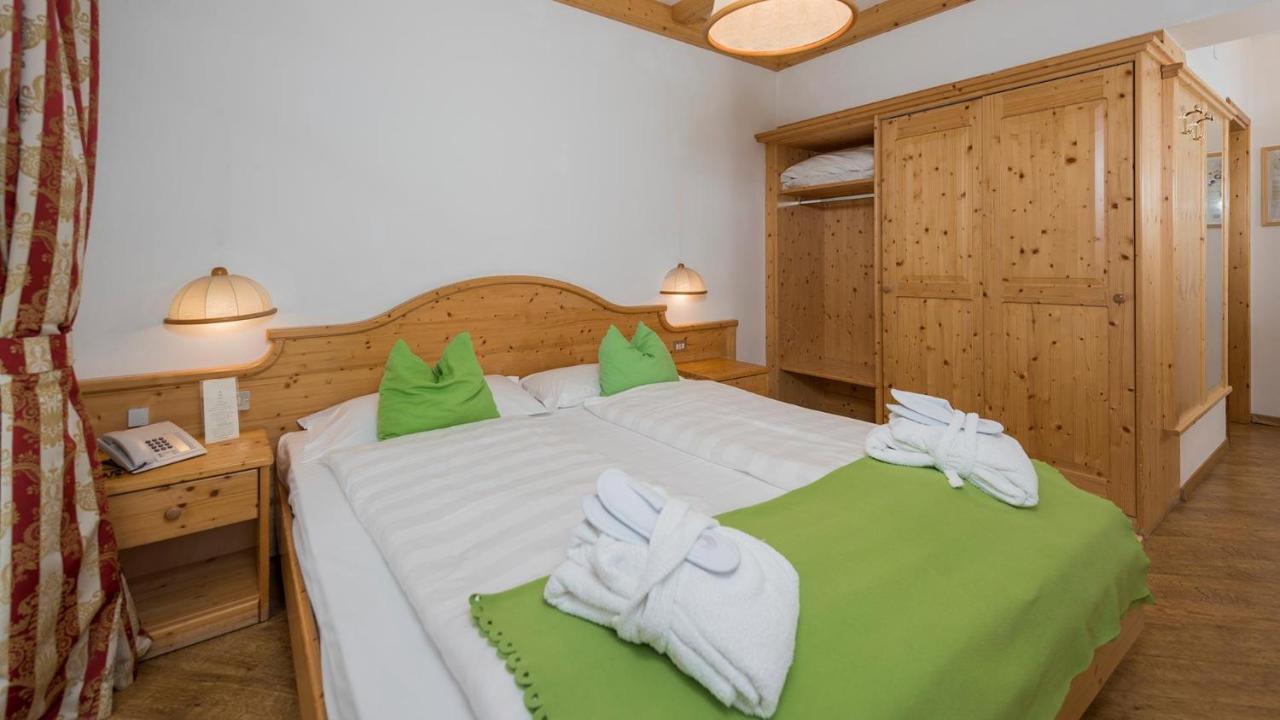 Hotel B&B Andreas Canazei Kültér fotó