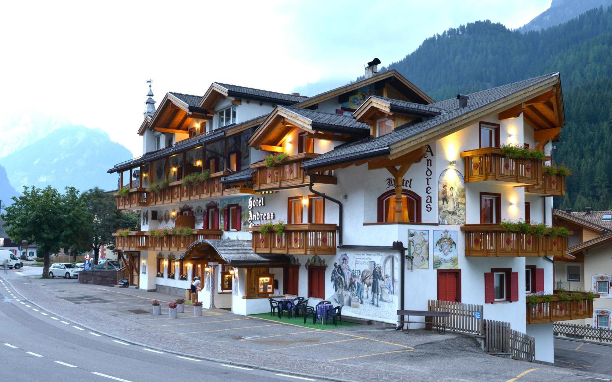 Hotel B&B Andreas Canazei Kültér fotó