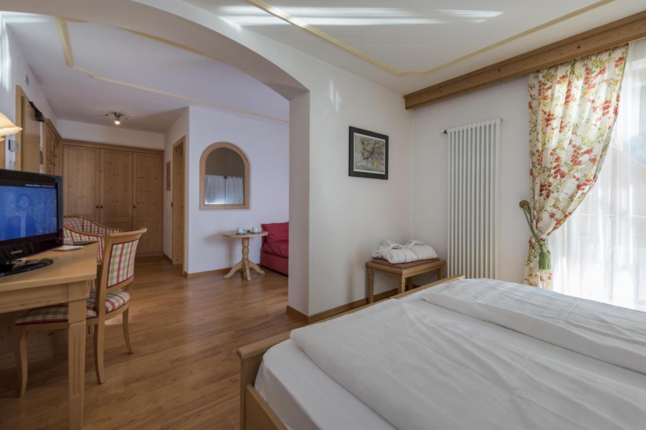 Hotel B&B Andreas Canazei Kültér fotó